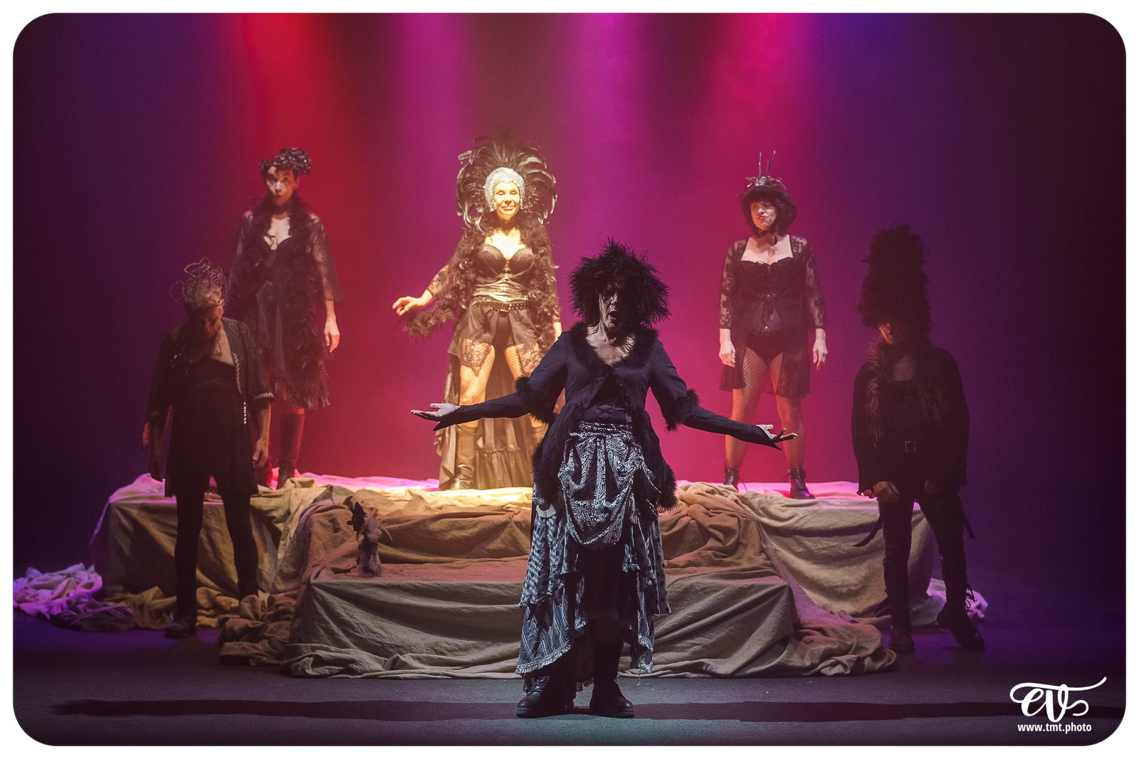 UN SONGE, UNE NUIT, L'ETE (CIE DU MATAMORE)